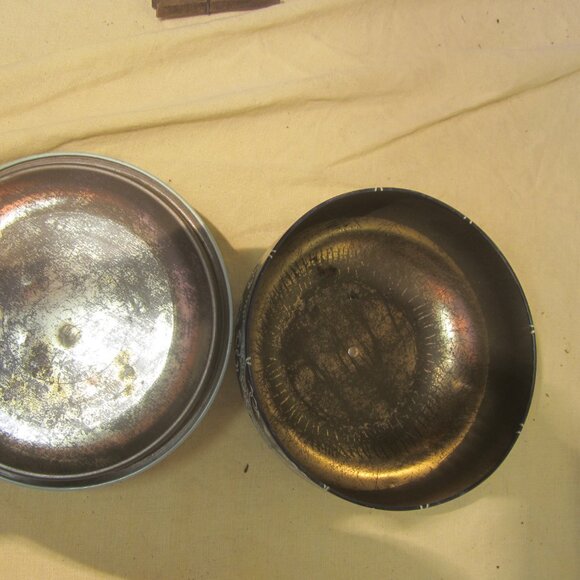 VTG TIN BOWL W/LID BLUE ON BLUE DECORATIVE MADE IN ENGLAND - Picture 5 of 7